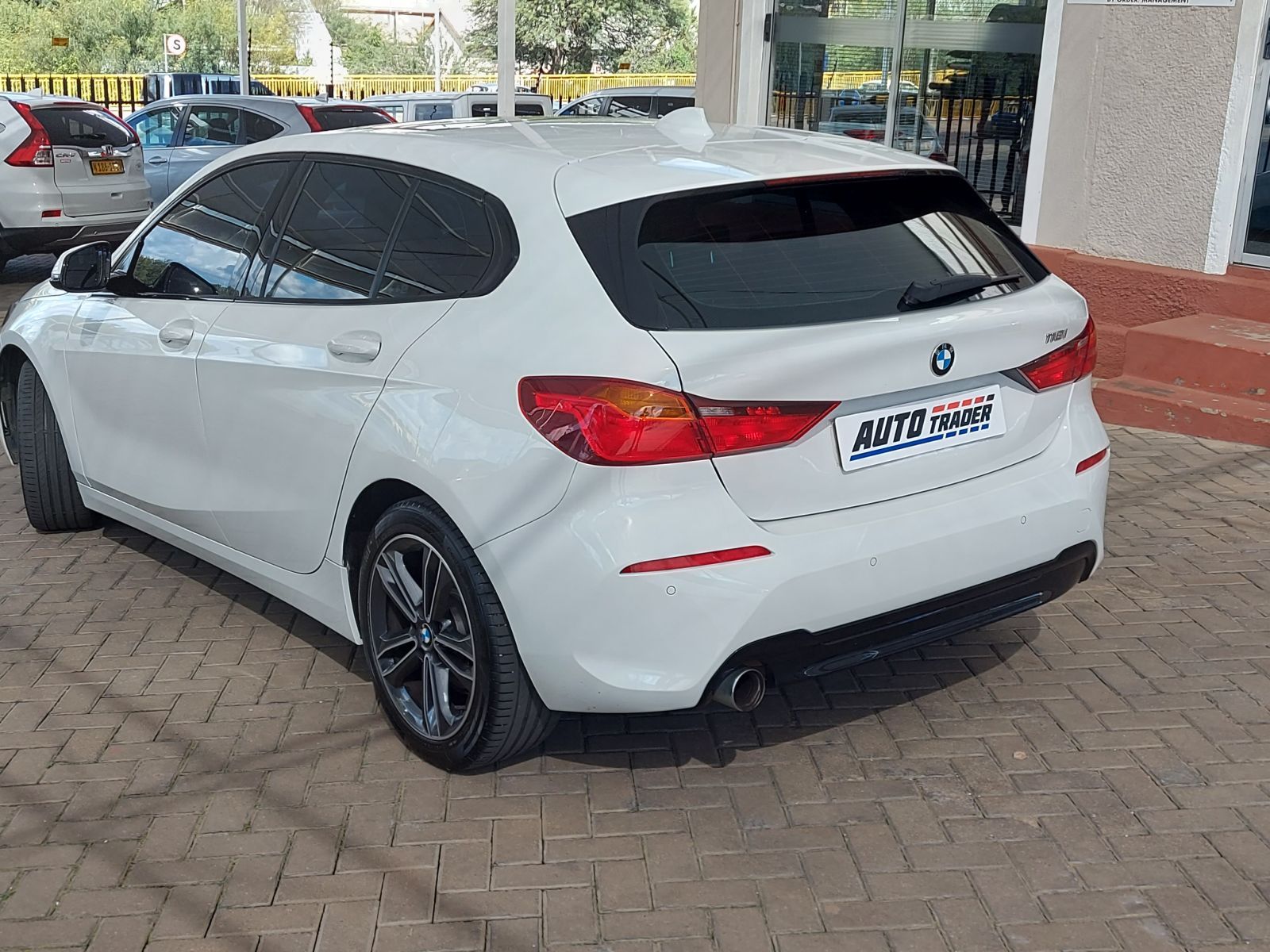 2020 BMW 1 Series photo 5