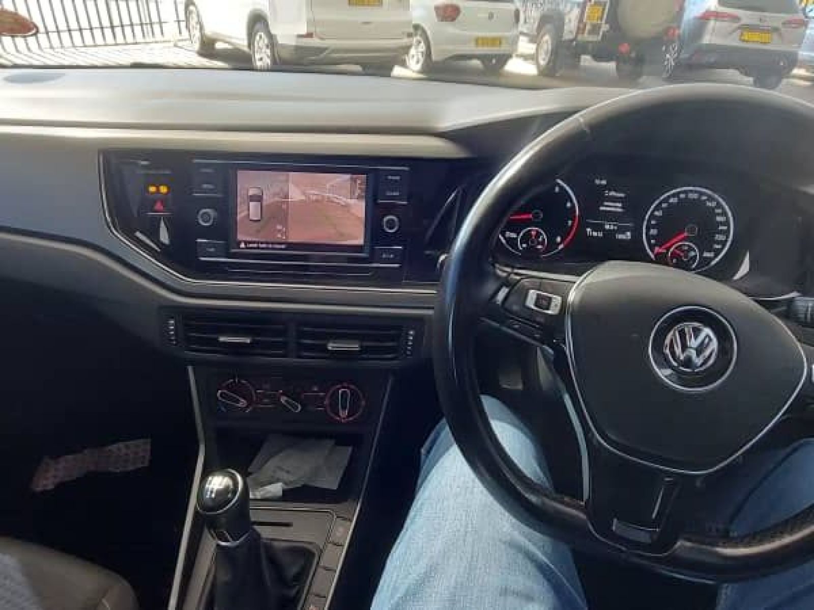 2019 Volkswagen Polo photo 10
