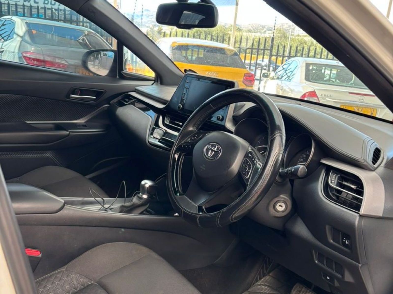 2021 Toyota C-HR photo 11