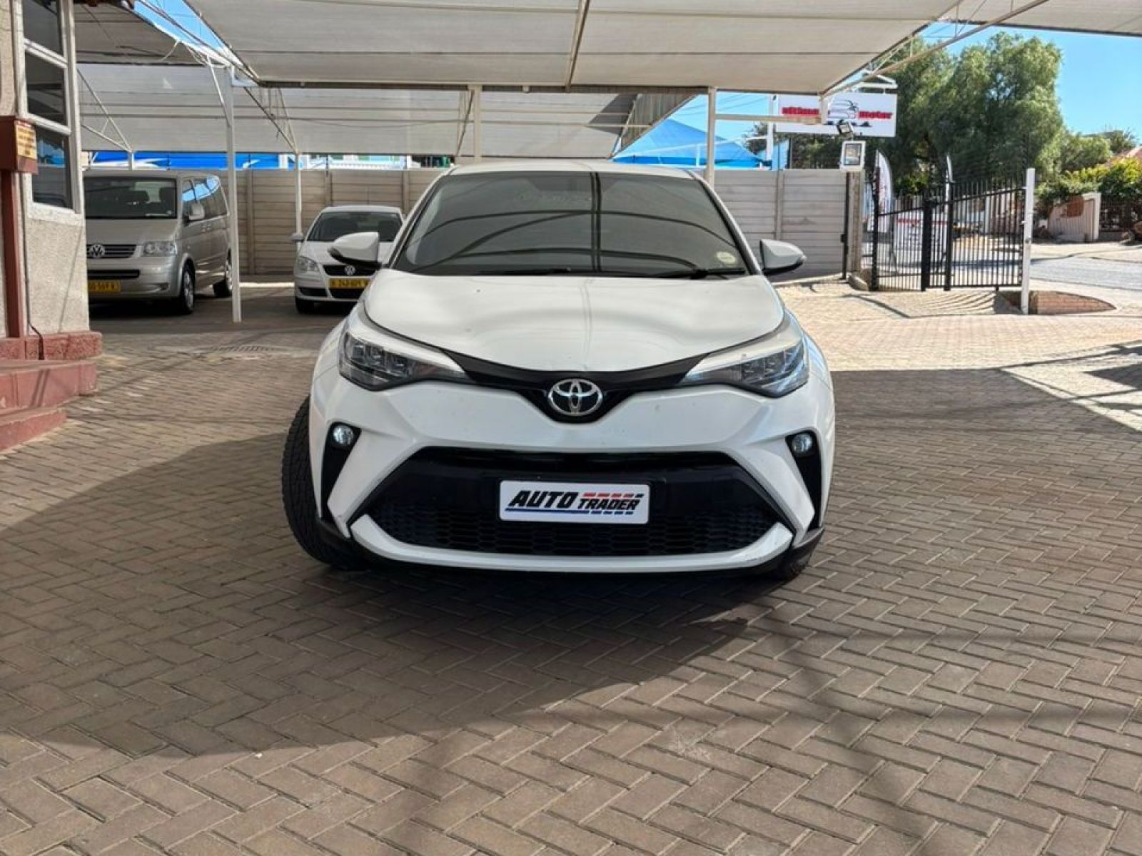 2021 Toyota C-HR photo 2