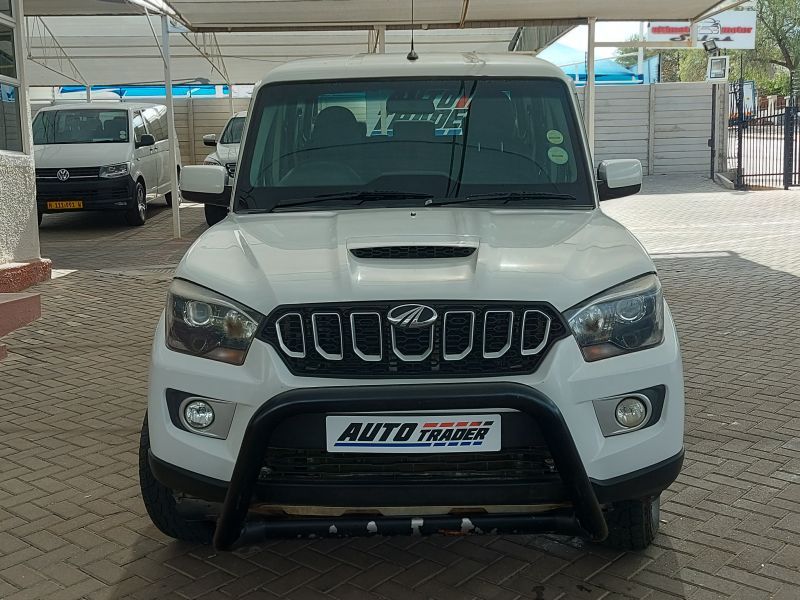 2022 Mahindra PIK UP photo 2