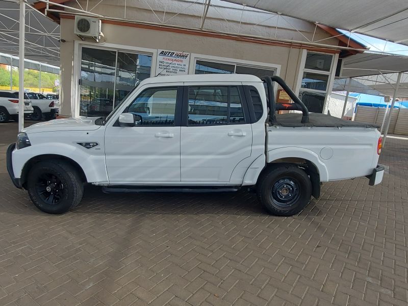 2022 Mahindra PIK UP photo 4