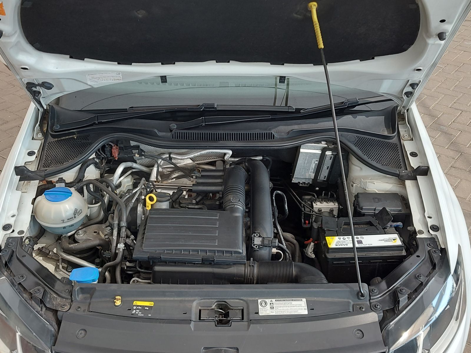 2015 Volkswagen Polo photo 15