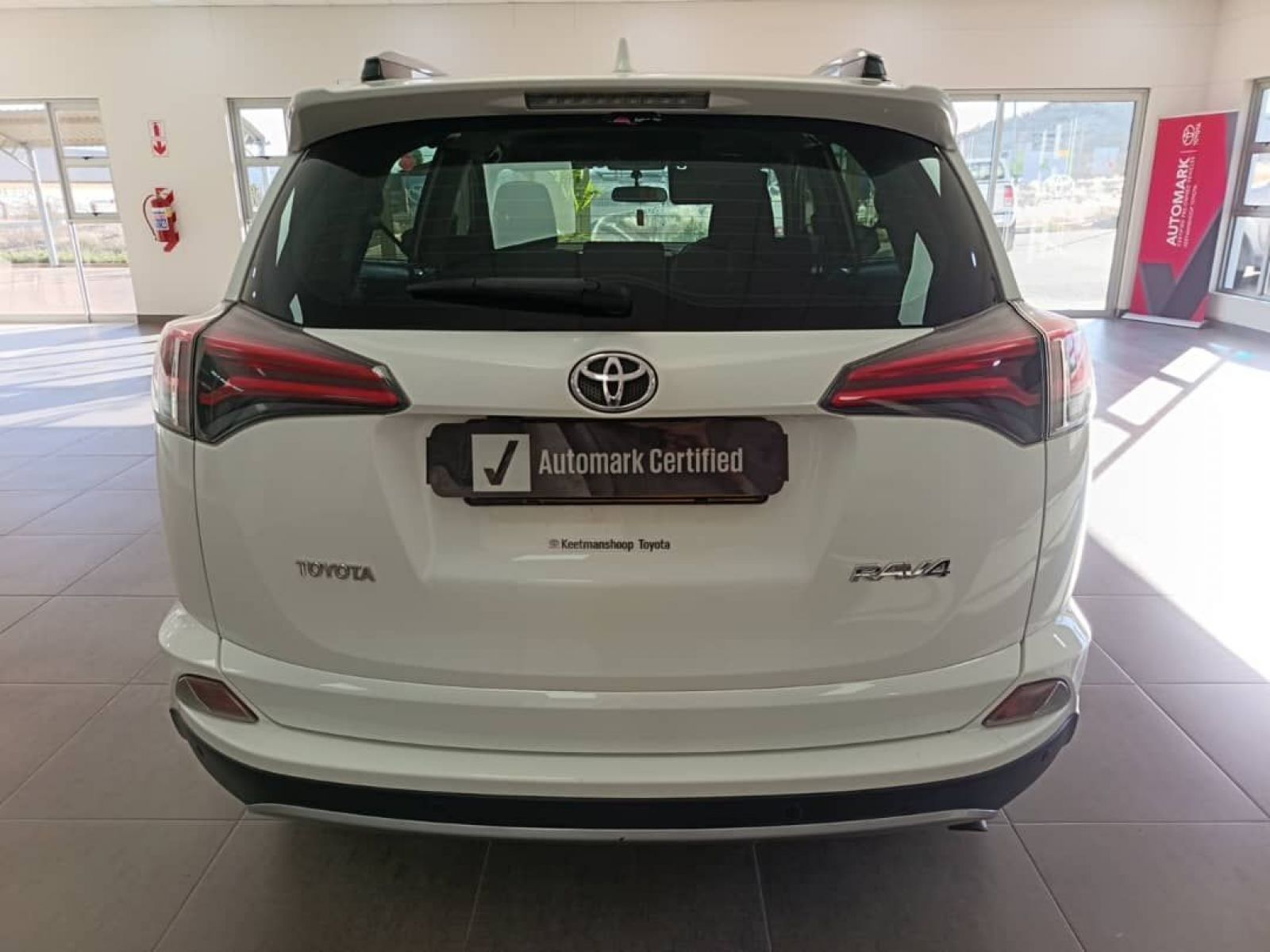 2017 Toyota Rav4 photo 5