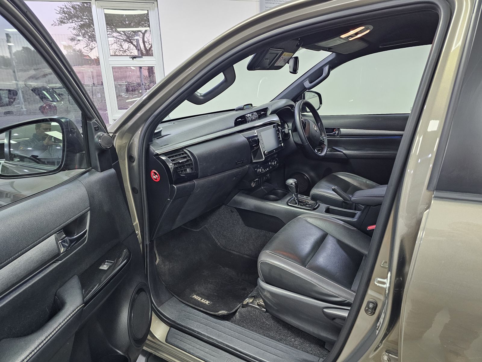 2021 Toyota Hilux photo 13