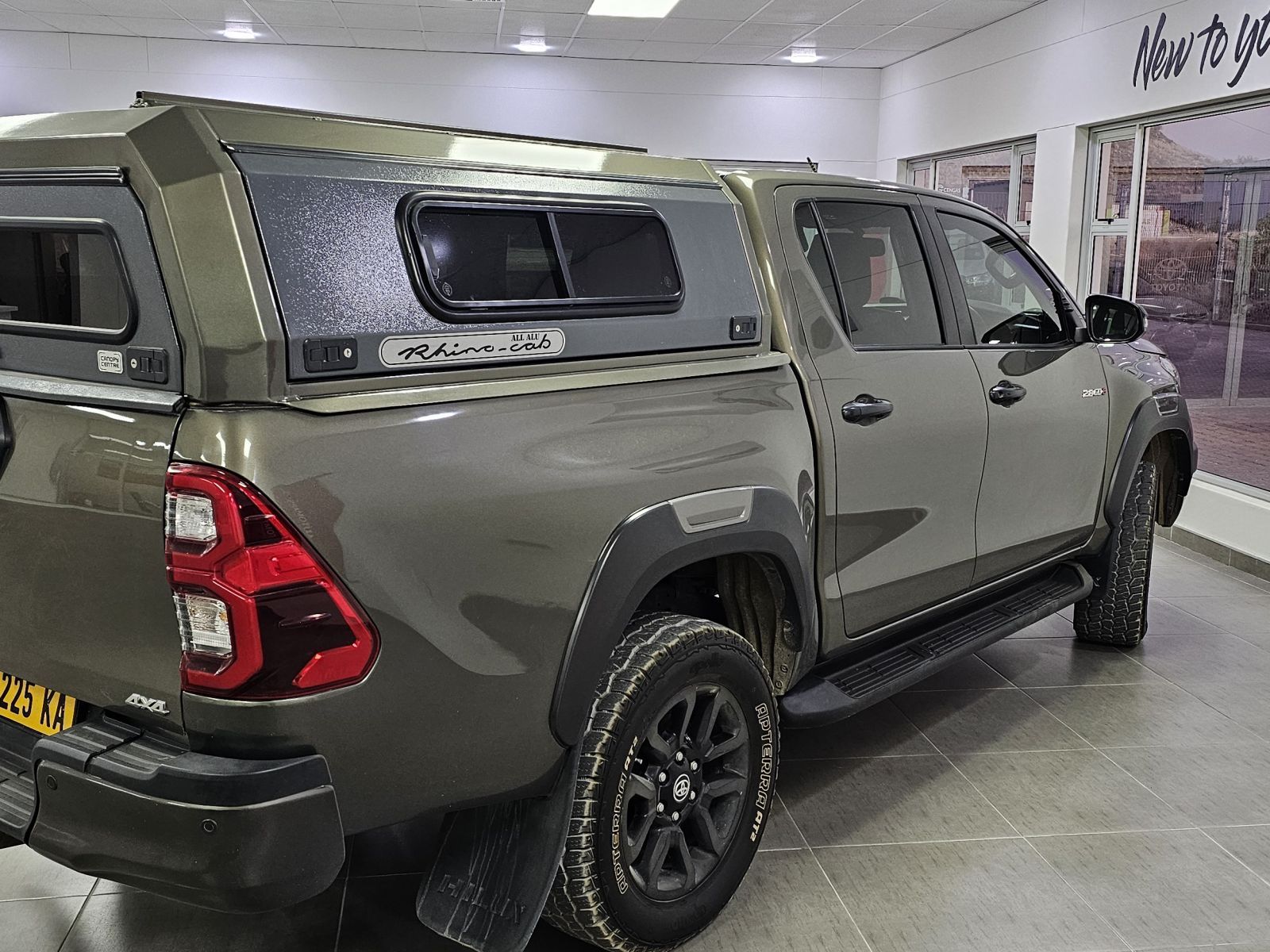 2021 Toyota Hilux photo 4