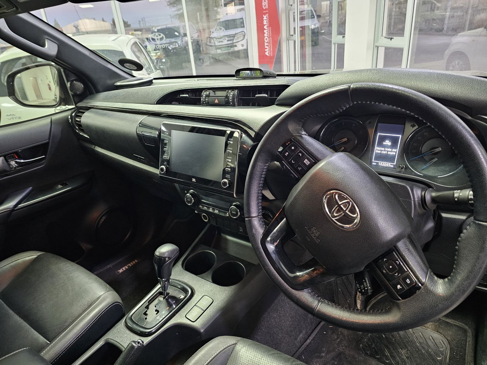 2021 Toyota Hilux photo 8