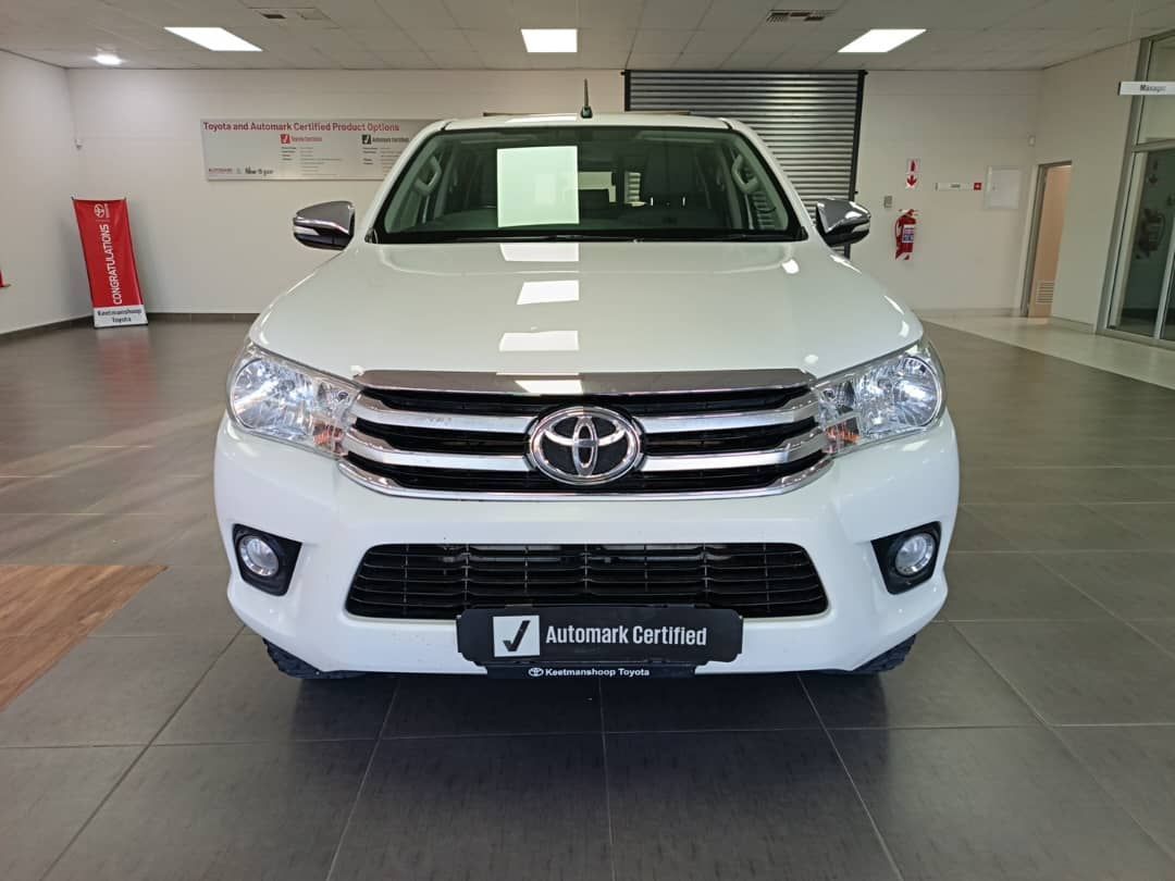 2017 Toyota Hilux photo 2