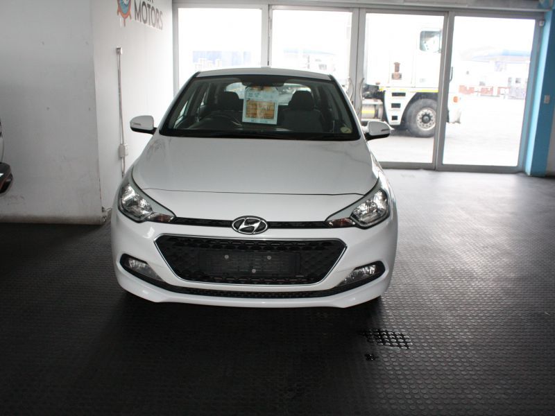 2017 Hyundai i20 photo 2