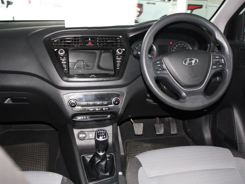 2017 Hyundai i20 photo 4