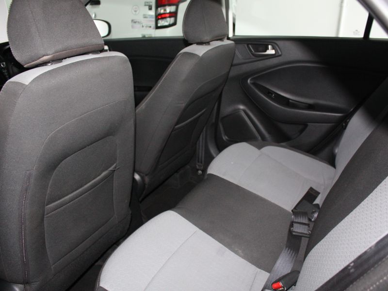 2017 Hyundai i20 photo 6