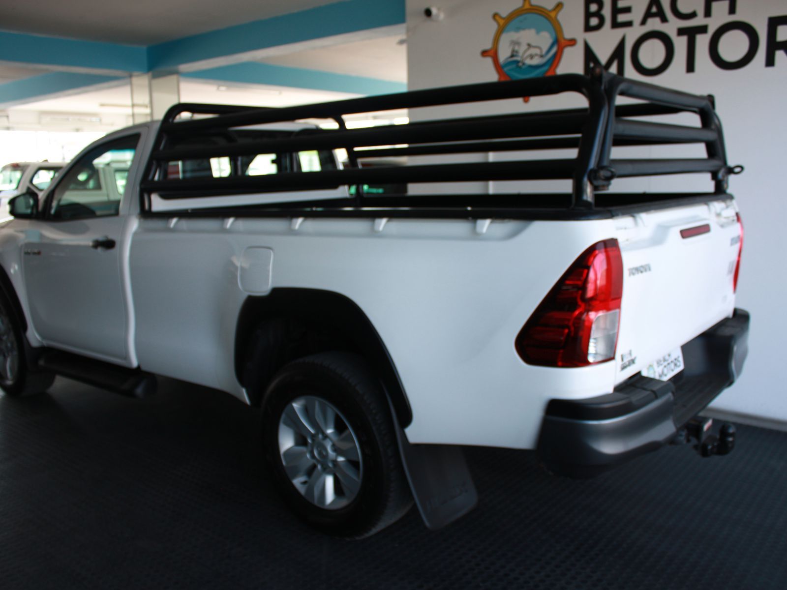 2020 Toyota Hilux photo 3