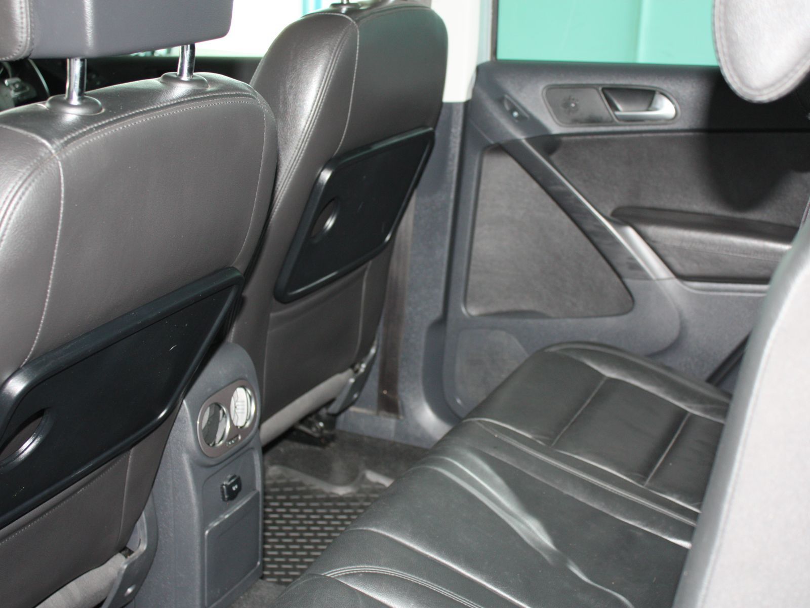 2014 Volkswagen Tiguan photo 5