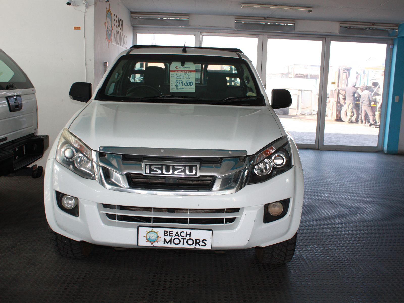 2015 Isuzu KB Series photo 3