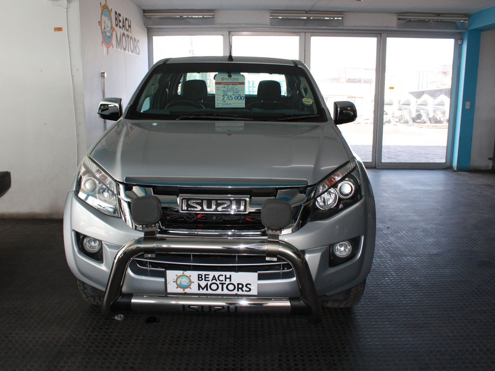 2014 Isuzu KB Series photo 2