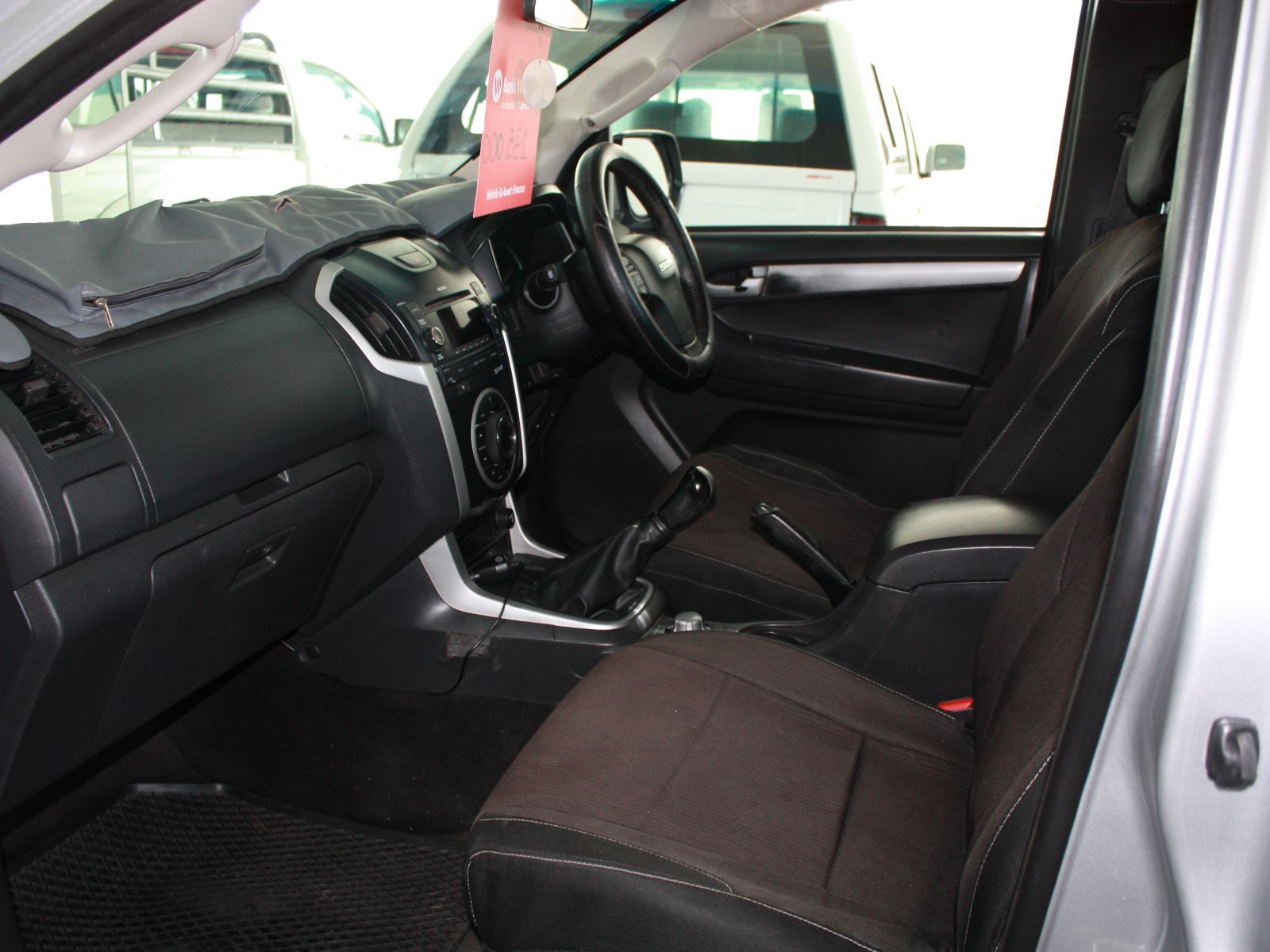 2014 Isuzu KB Series photo 4
