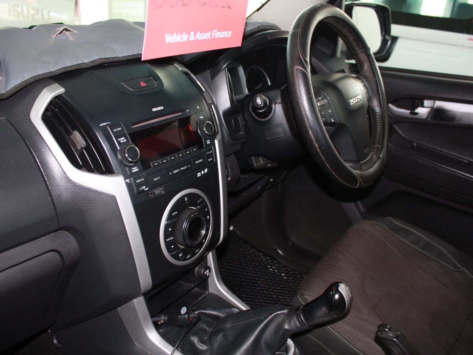 2014 Isuzu KB Series photo 5