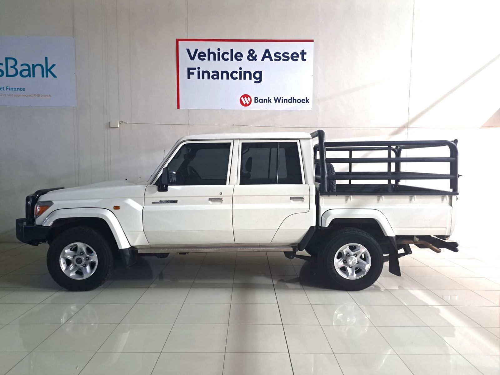 2023 Toyota Land Cruiser photo 5