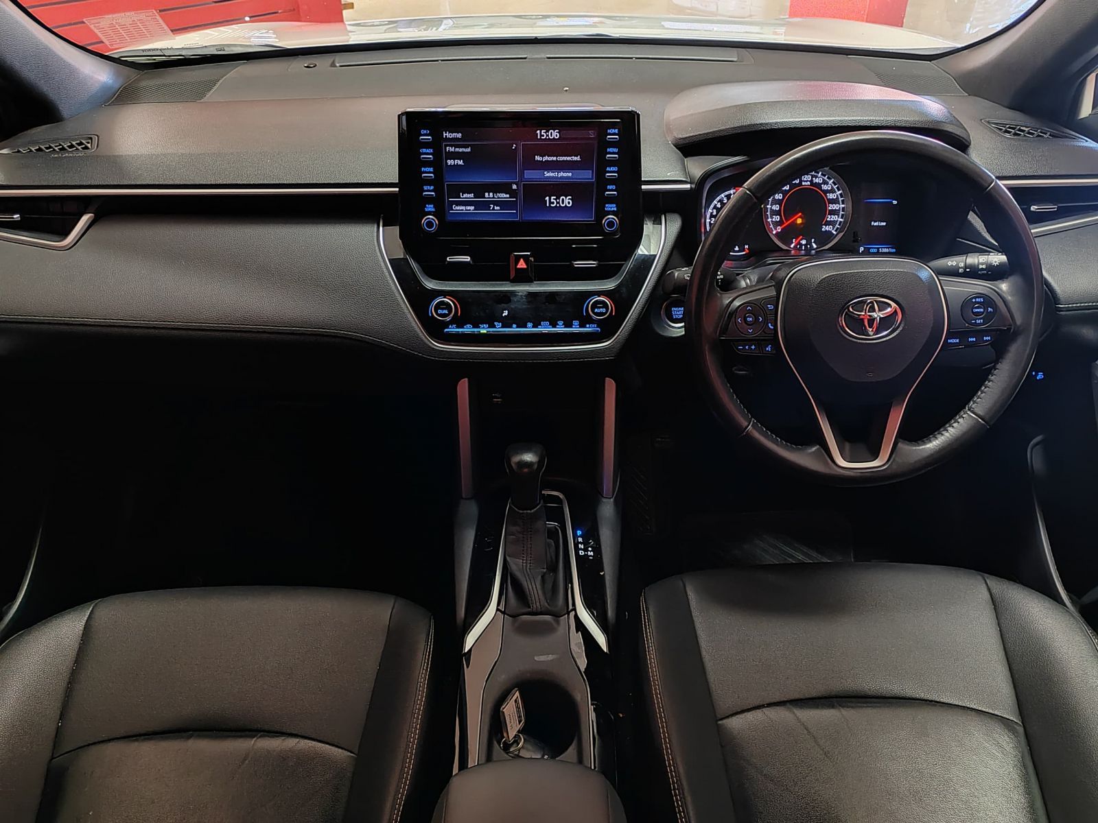 2024 Toyota Corolla photo 6