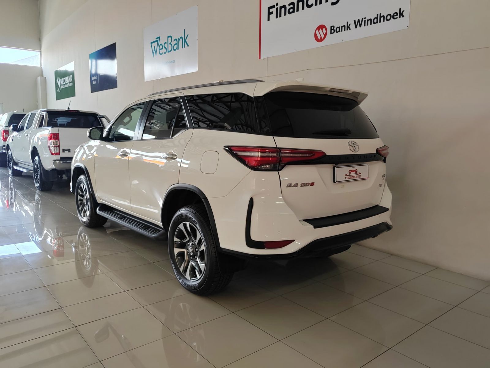 2023 Toyota Fortuner photo 6