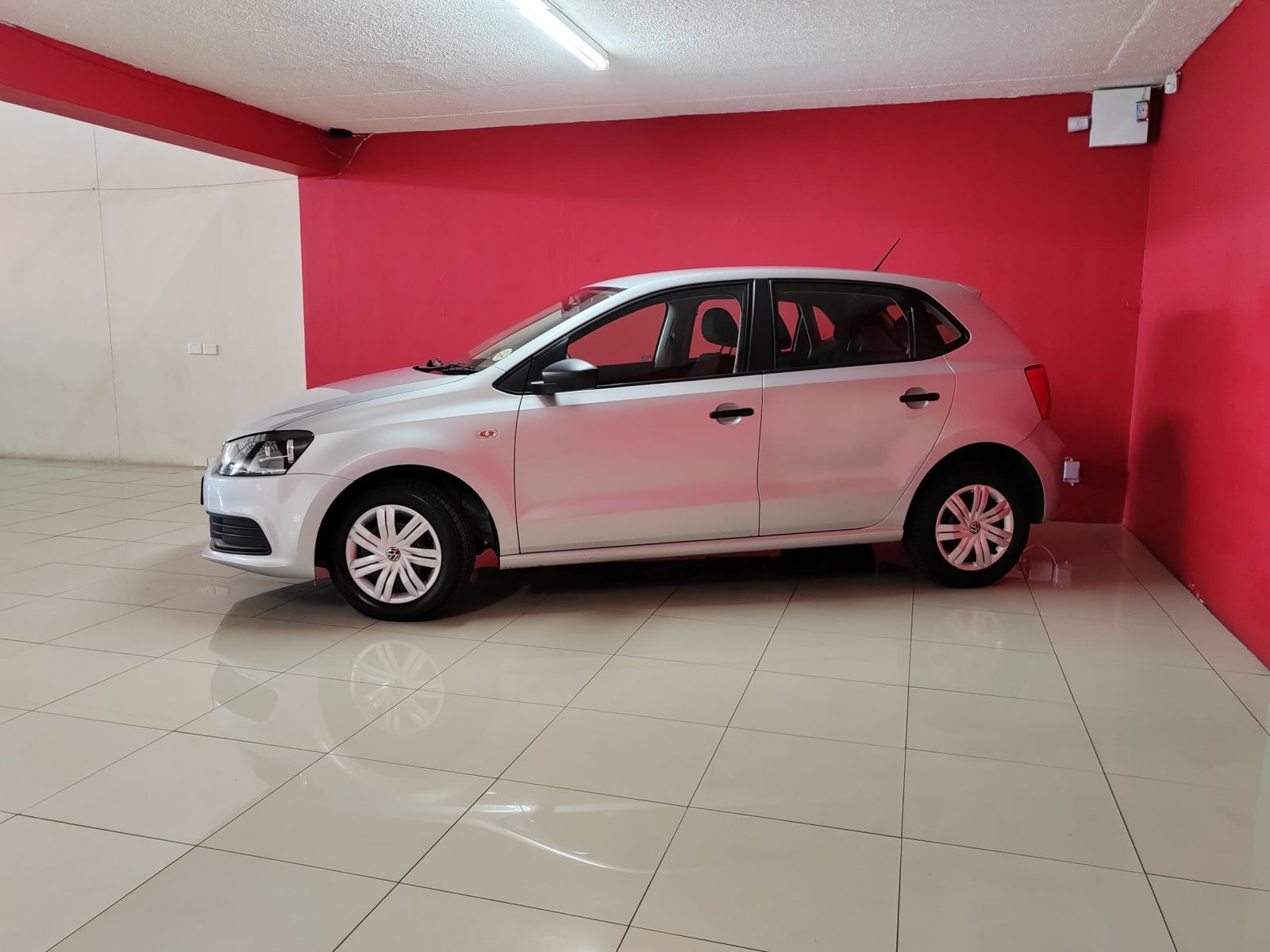 2024 Volkswagen Polo Vivo photo 3