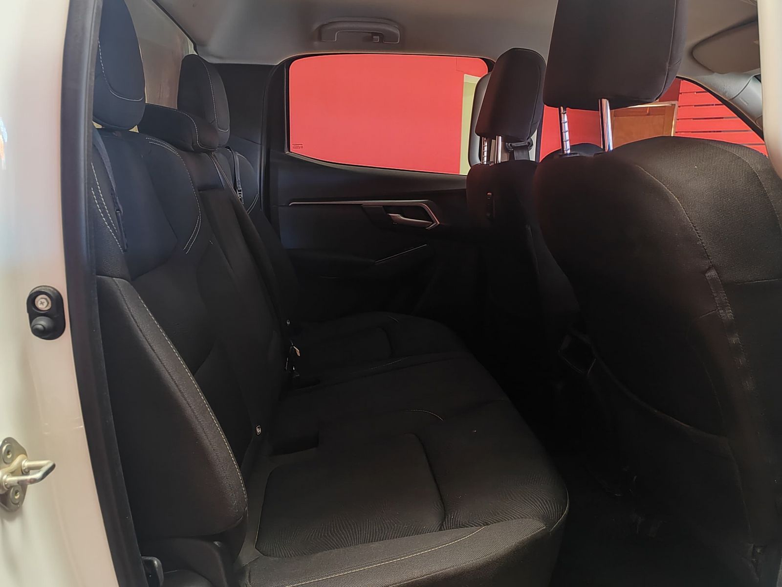 2023 Isuzu D-MAX photo 4