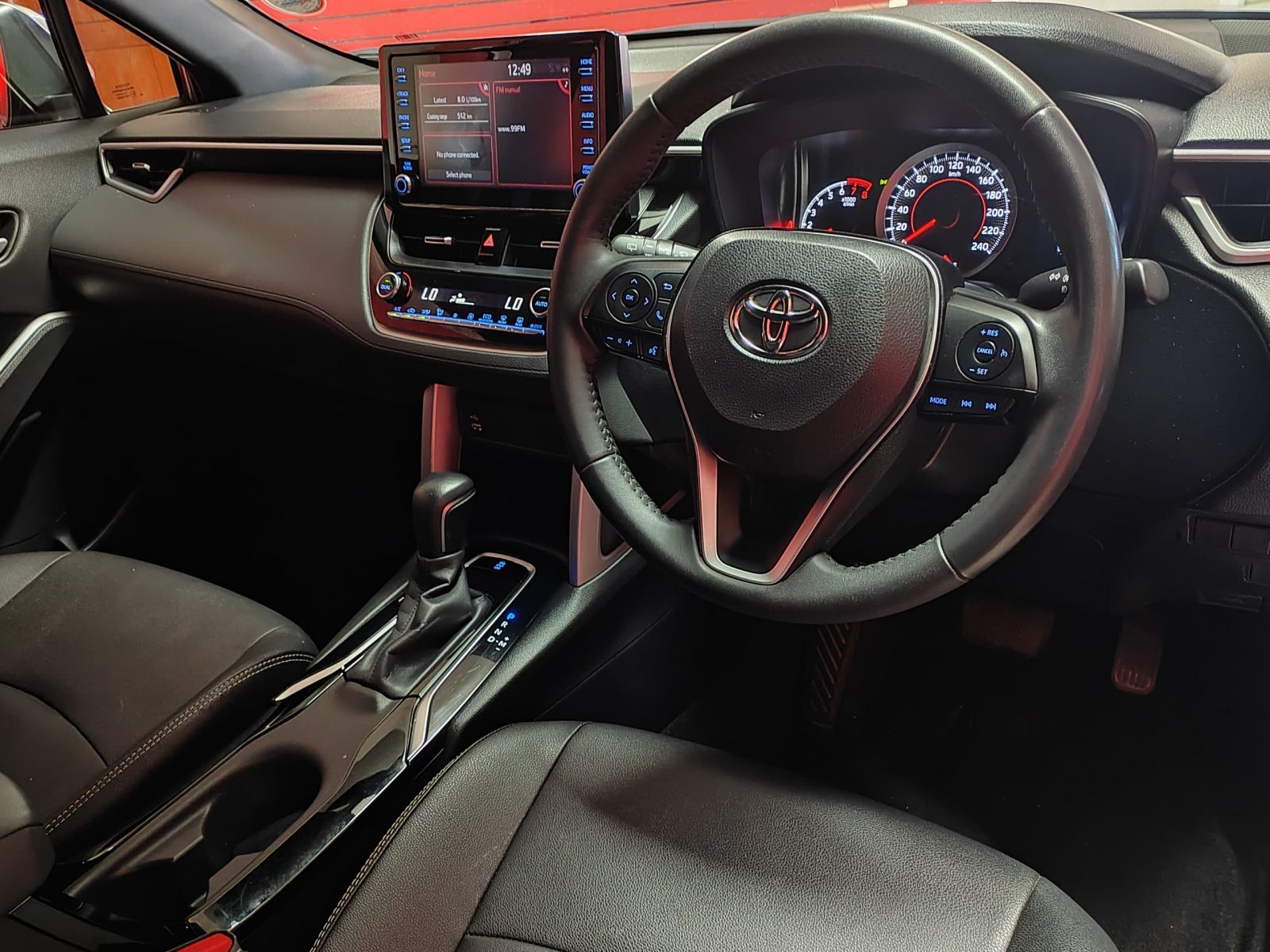 2024 Toyota Corolla photo 3