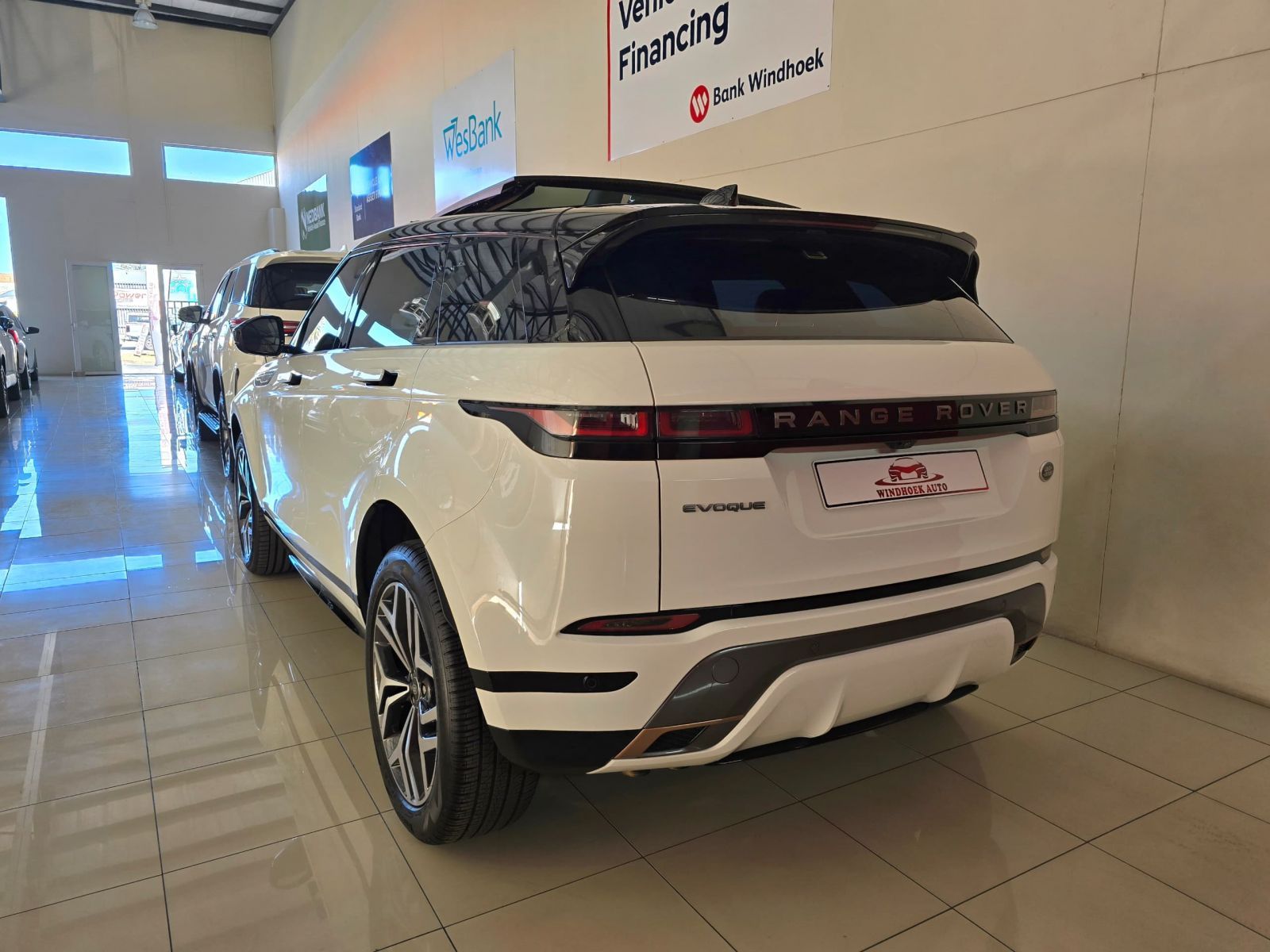 2022 Land Rover Range Rover photo 4