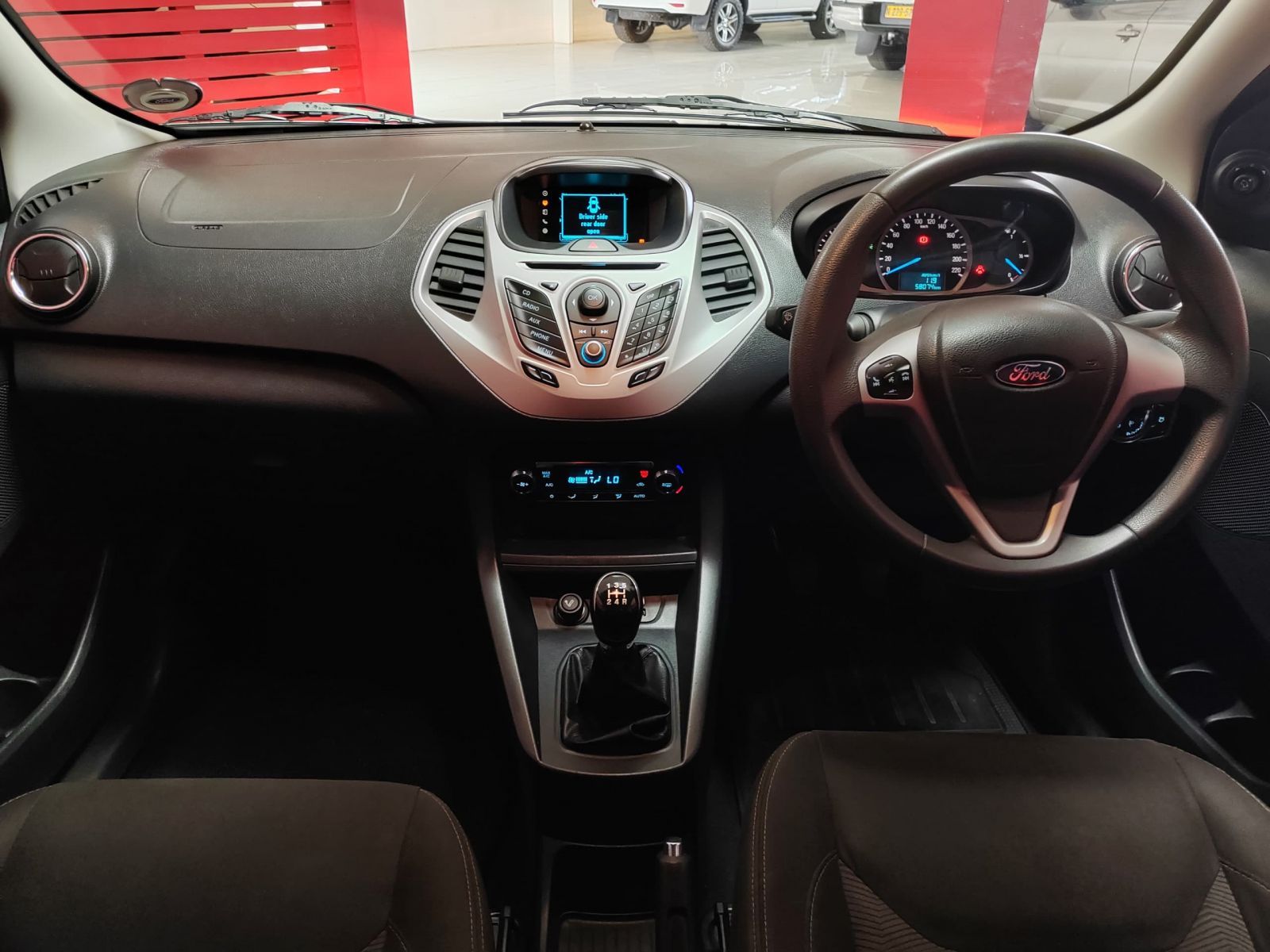 2018 Ford Figo photo 6