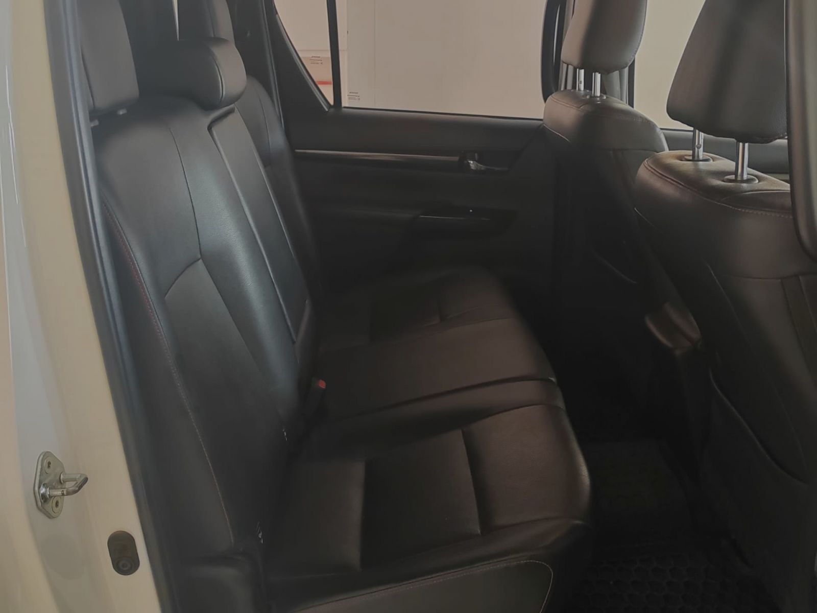2020 Toyota Hilux photo 6