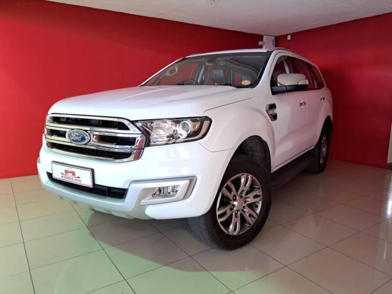 2017 Ford Everest photo 1