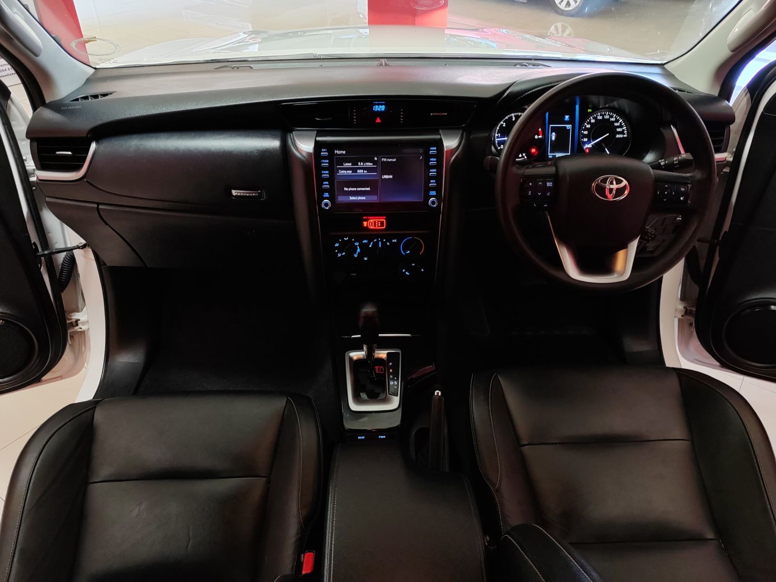 2023 Toyota Fortuner photo 4