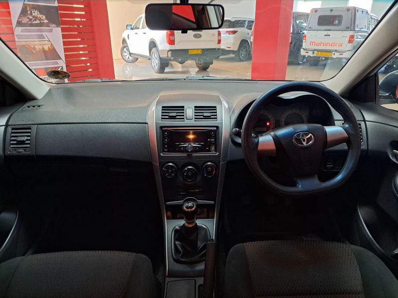 2018 Toyota Corolla photo 6
