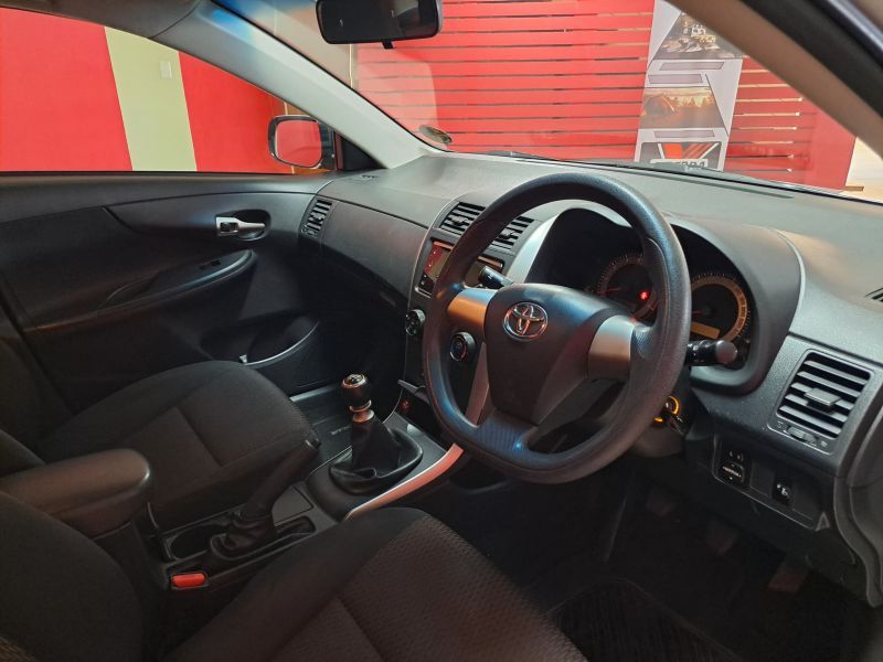 2018 Toyota Corolla photo 7