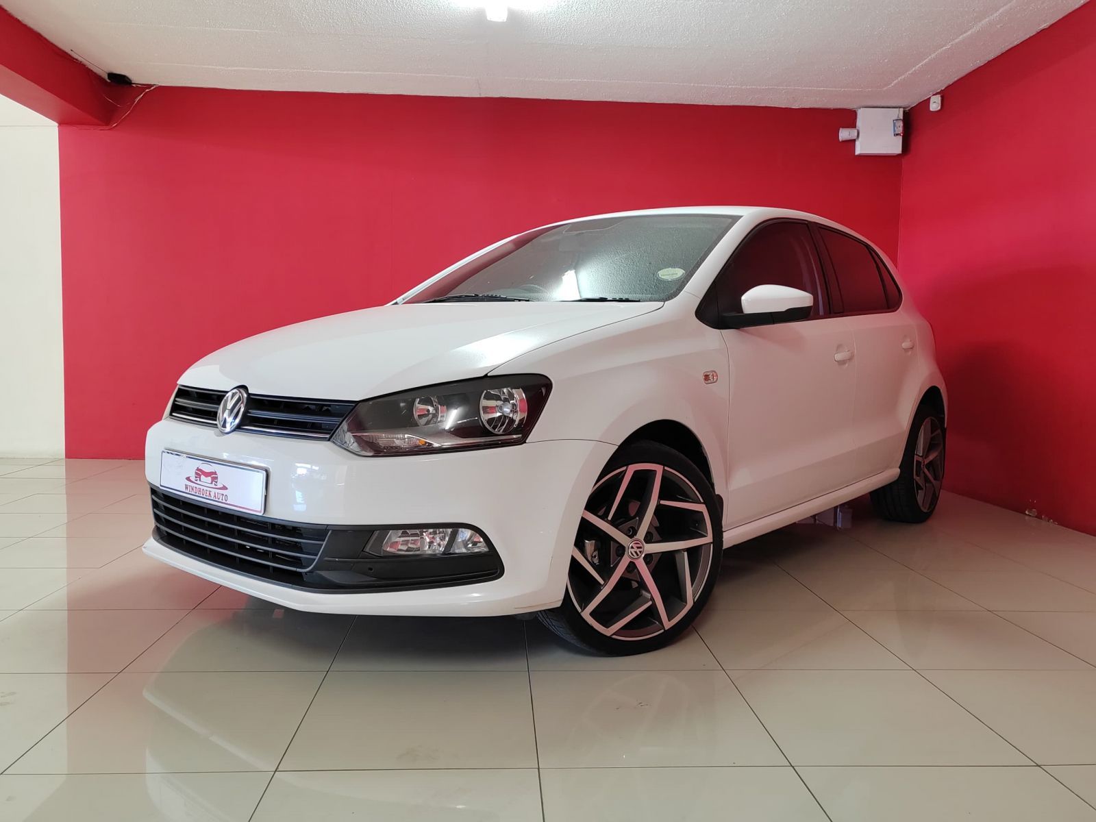 2018 Volkswagen Polo Vivo photo 2
