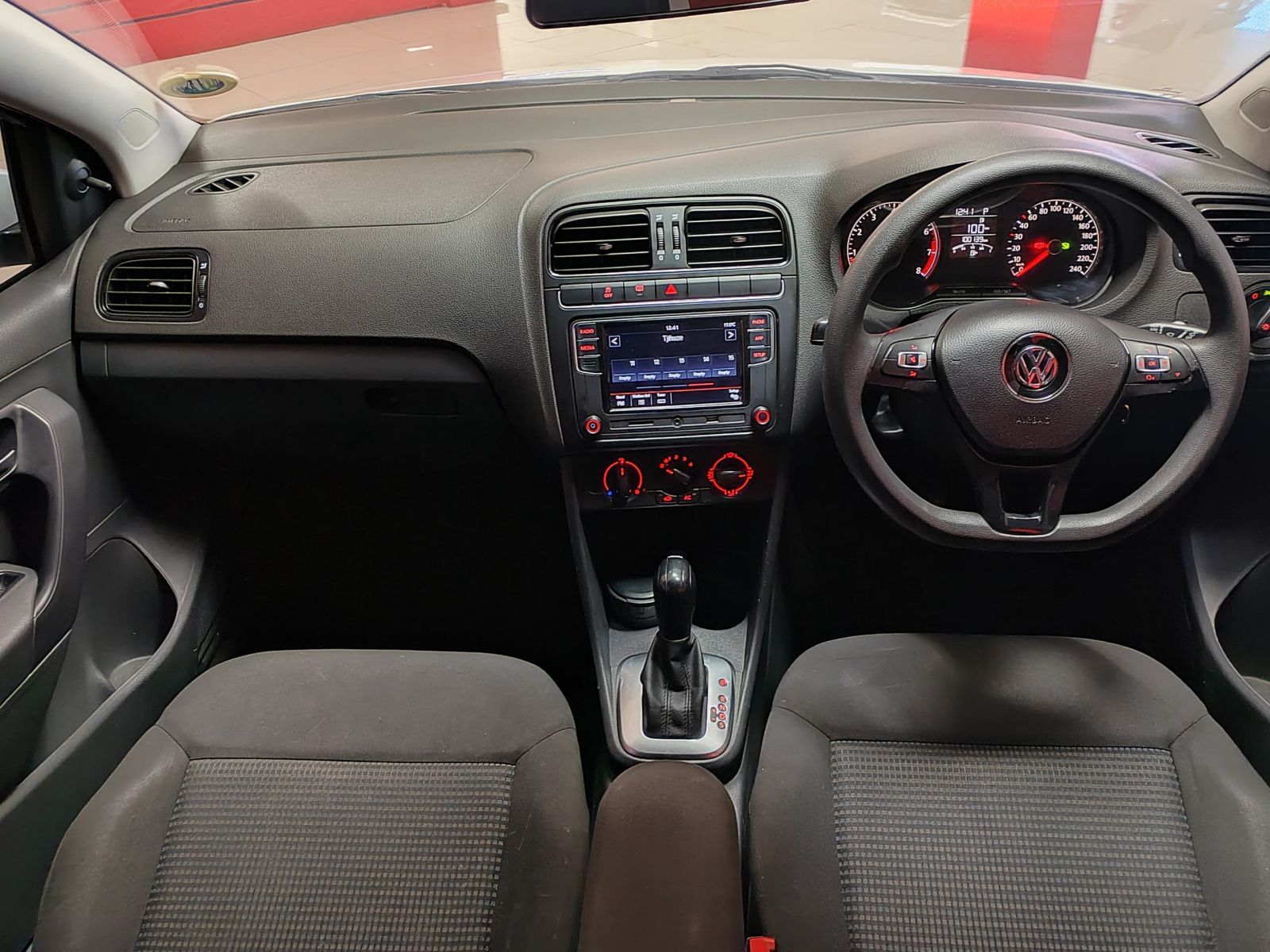 2018 Volkswagen Polo Vivo photo 7