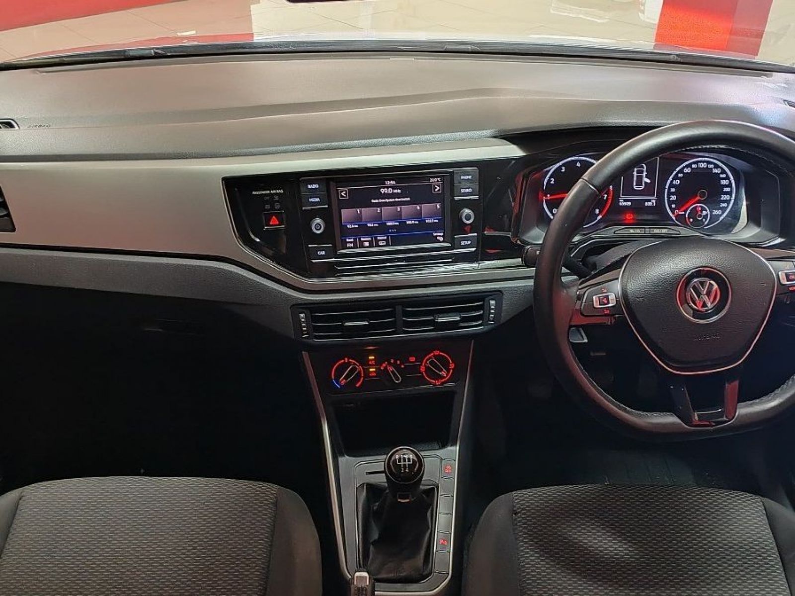 2019 Volkswagen Polo photo 5