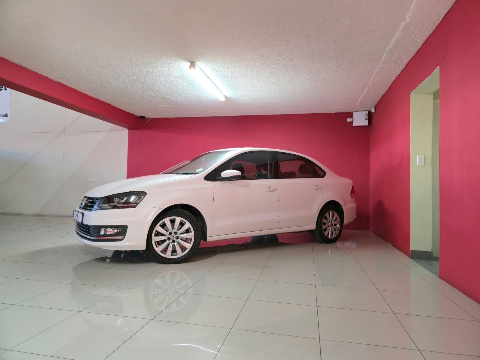 2018 Volkswagen Polo photo 3
