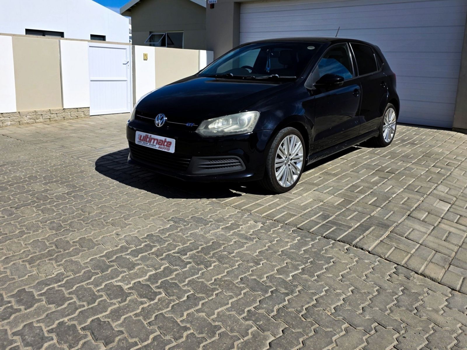 2014 Volkswagen Polo photo 1
