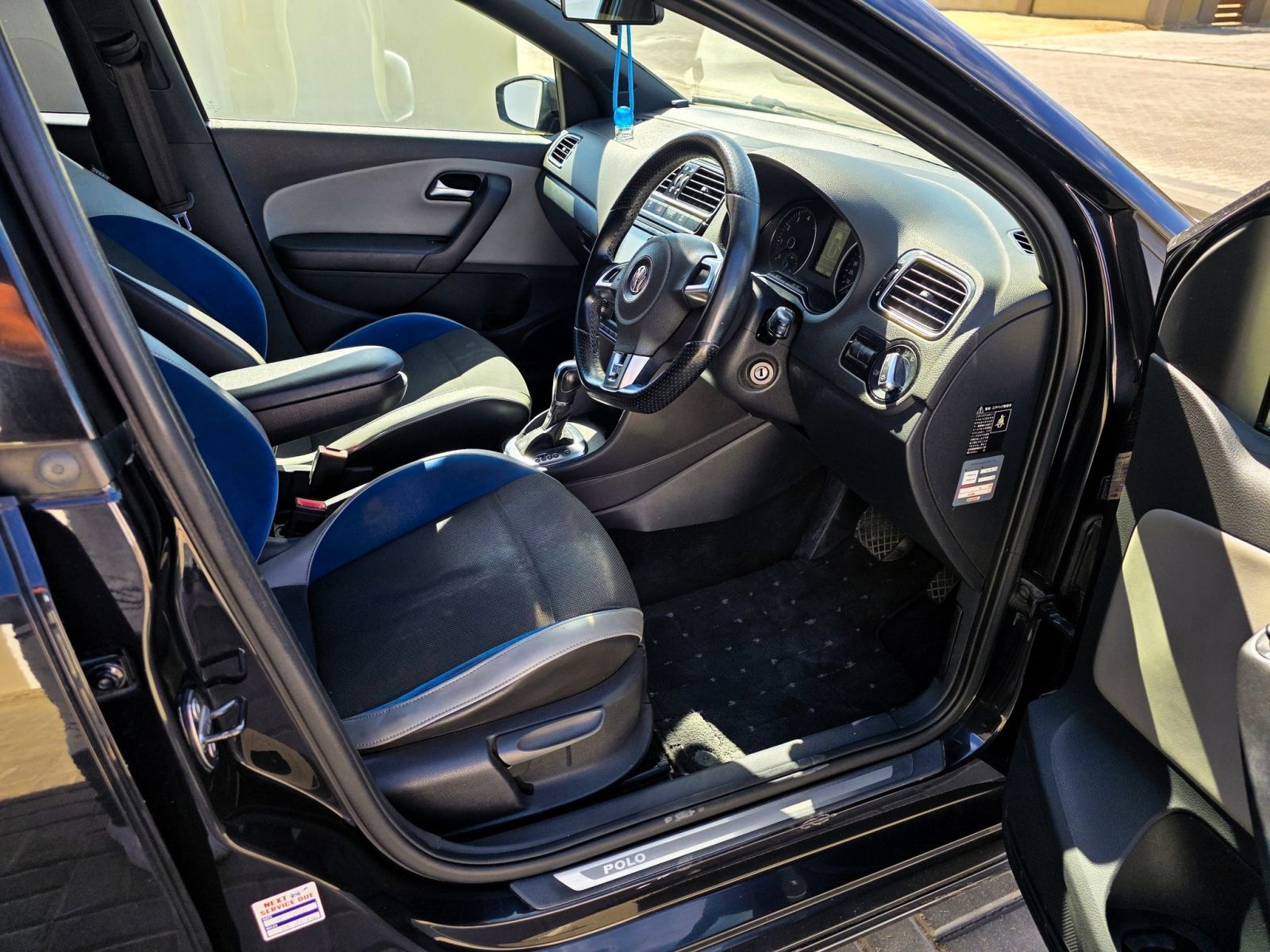 2014 Volkswagen Polo photo 10