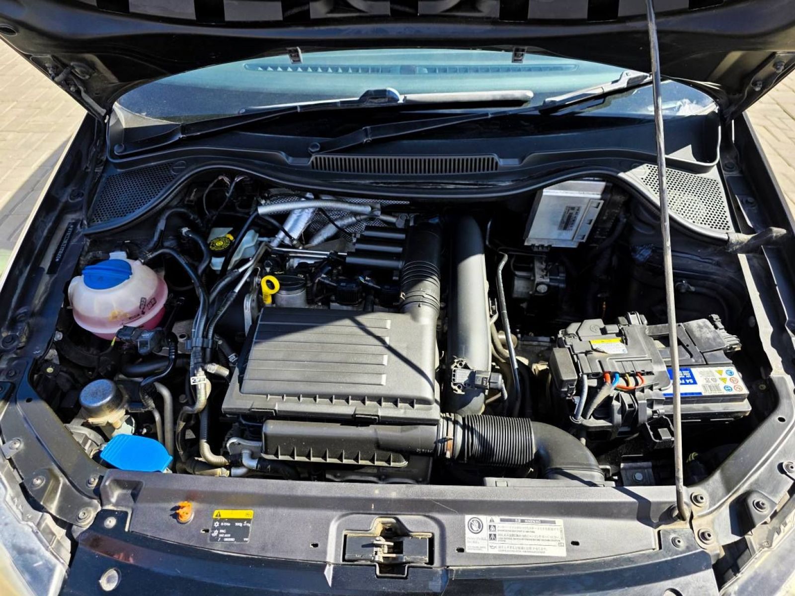 2014 Volkswagen Polo photo 17