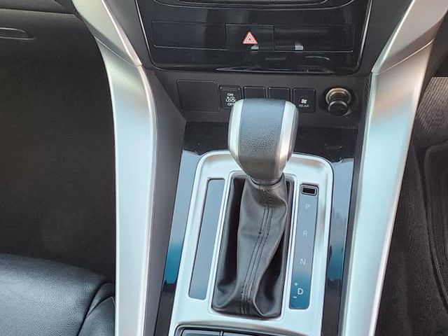 2019 Mitsubishi Pajero photo 13