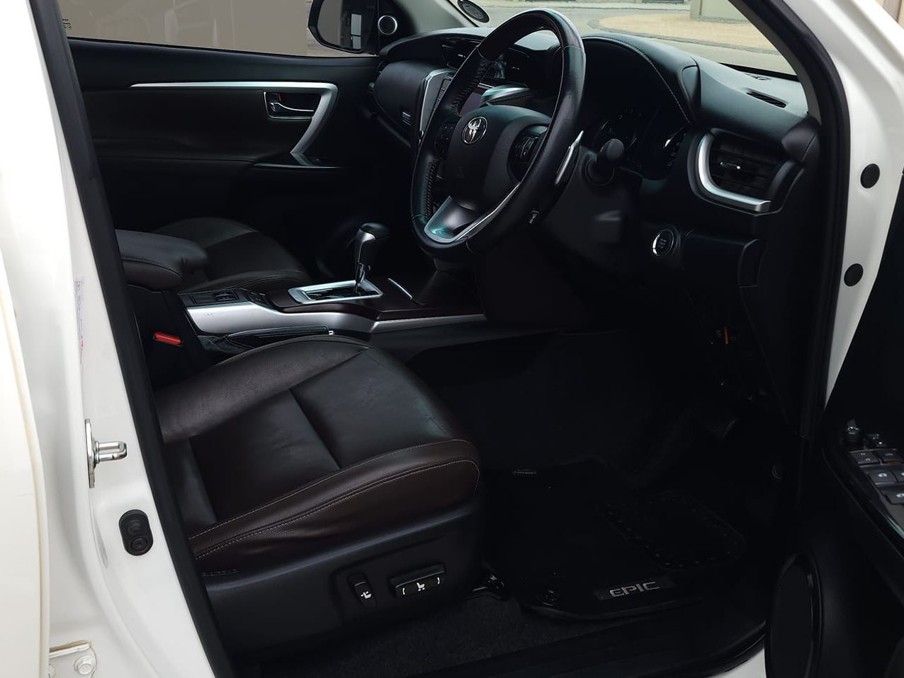 2020 Toyota Fortuner photo 10