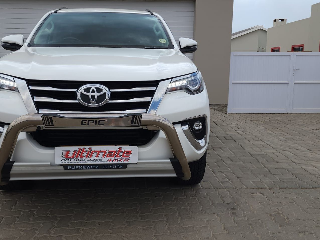 2020 Toyota Fortuner photo 2
