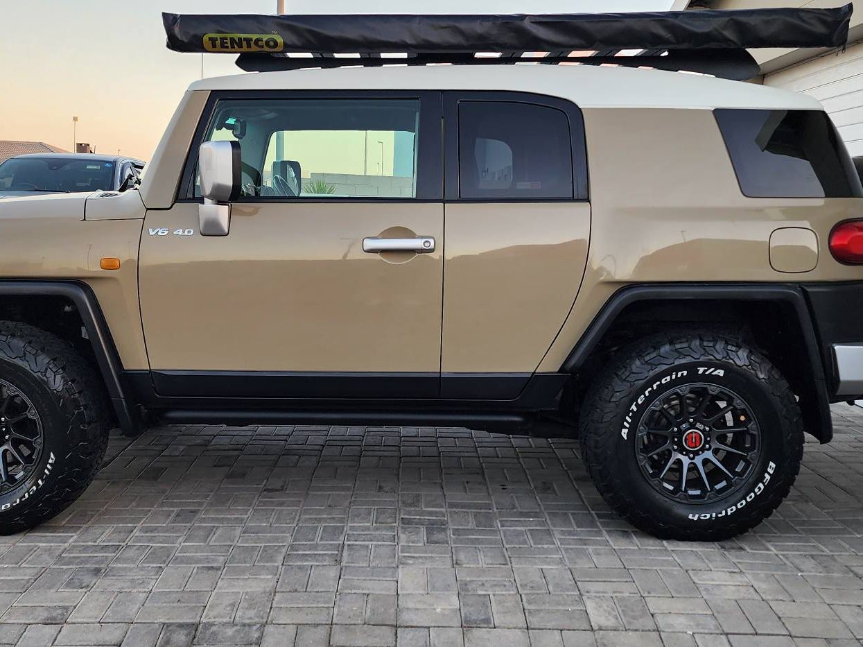 2011 Toyota FJ Cruiser photo 6