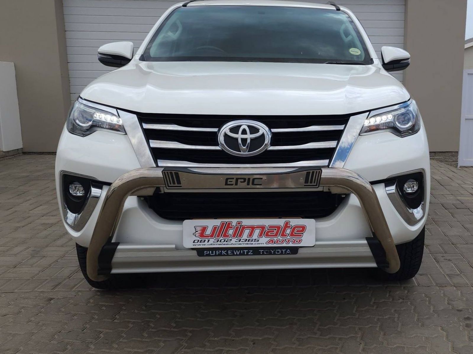 2020 Toyota Fortuner photo 2