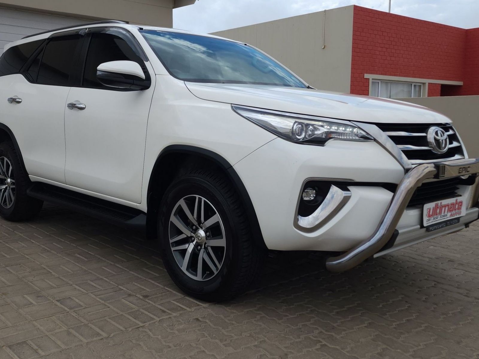 2020 Toyota Fortuner photo 4