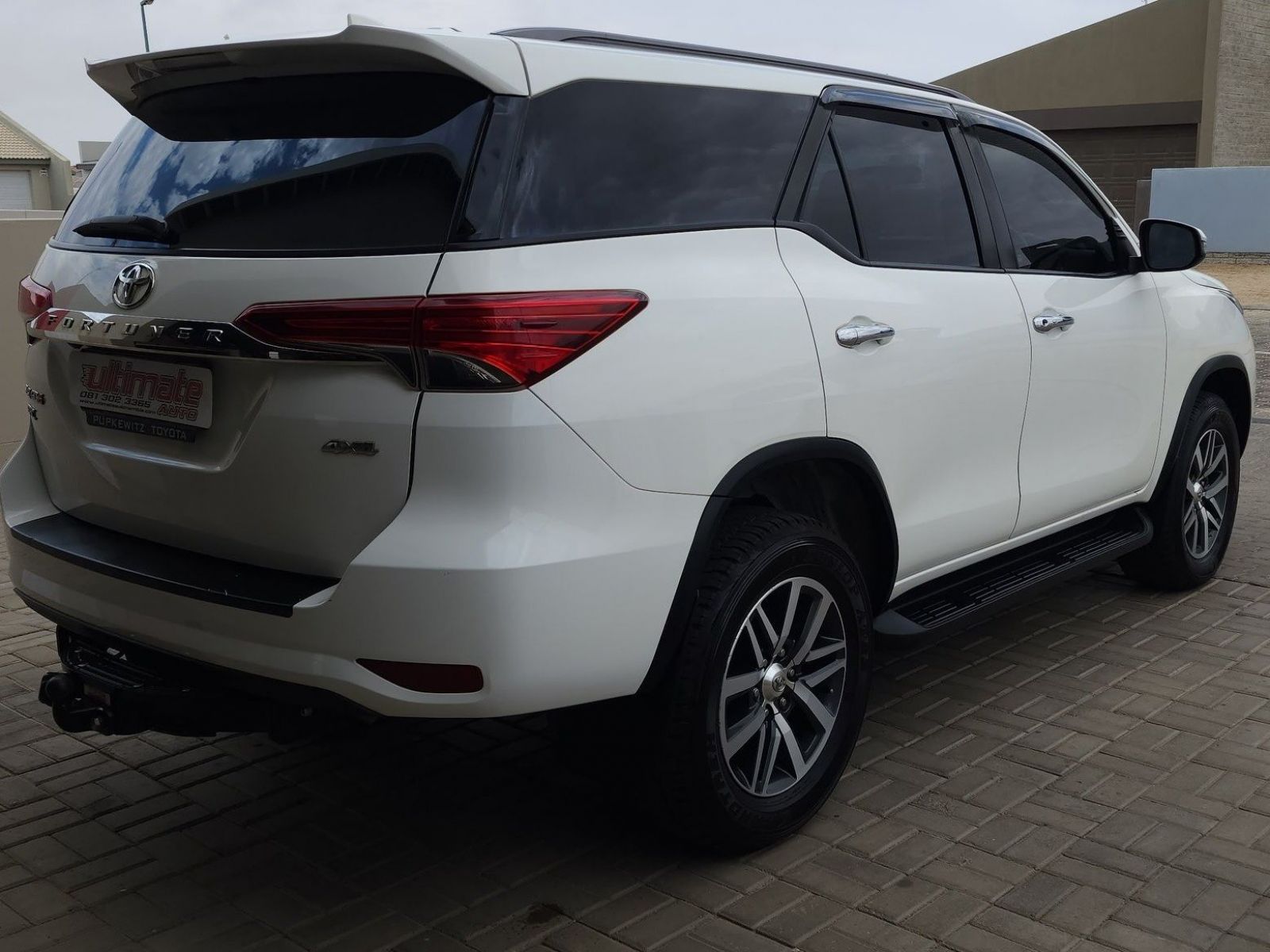 2020 Toyota Fortuner photo 9