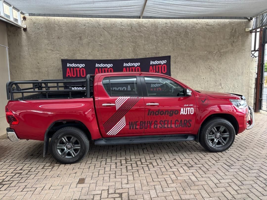 2024 Toyota Hilux photo 3