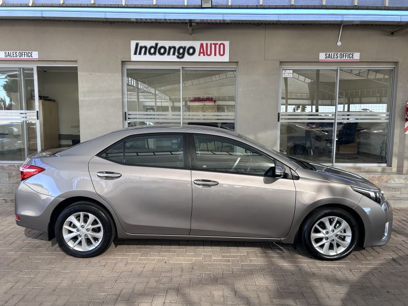 2016 Toyota Corolla photo 2